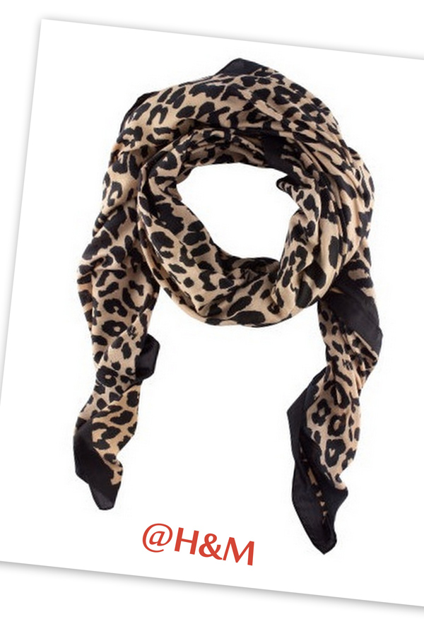 Animal print scarf by H&M