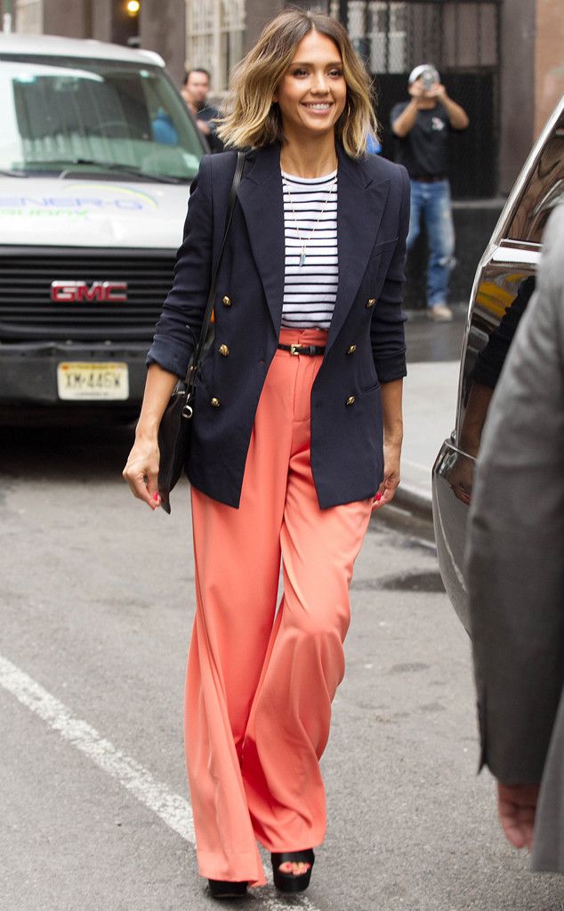 jessica alba and strips summer look