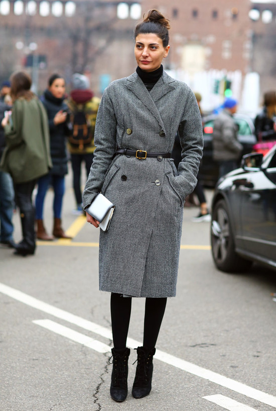 CLASSIC GREY coat in a minimalist stylr